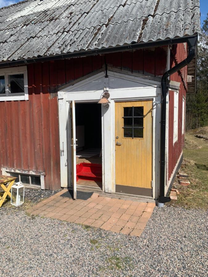 En Lantlig Idyll Med Skogen Precis Utanfoer Doerren! Villa Уларед Екстериор снимка